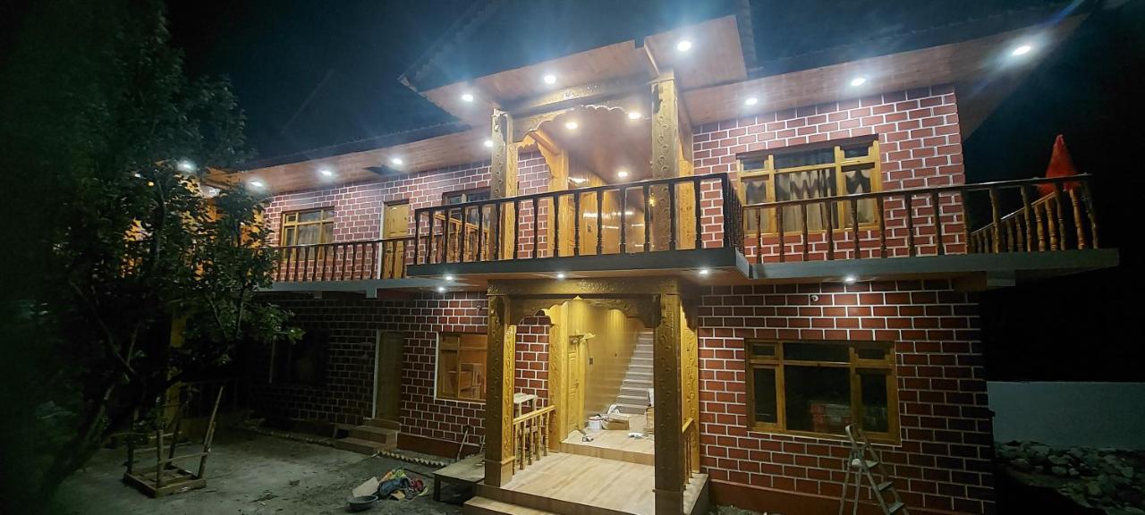 Hotel Royal Hillcrest Harsil Exterior foto